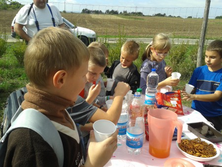 És a nasi, mert nem csináltunk túl nagy kárt.
