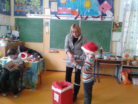 Mesekönyv